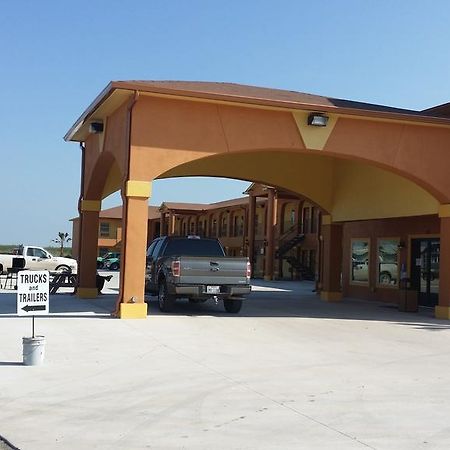 Texan Inn And Suites Tilden Εξωτερικό φωτογραφία